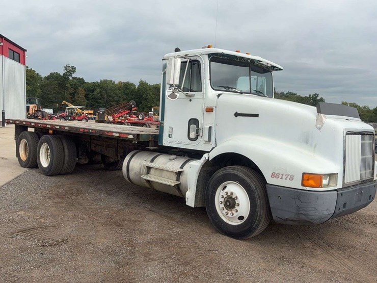 1994-international-9400-image-2