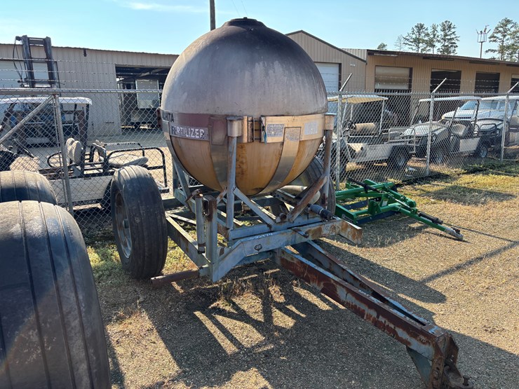 #22974-•-500-gallon-fertilizing-wagon-image-3