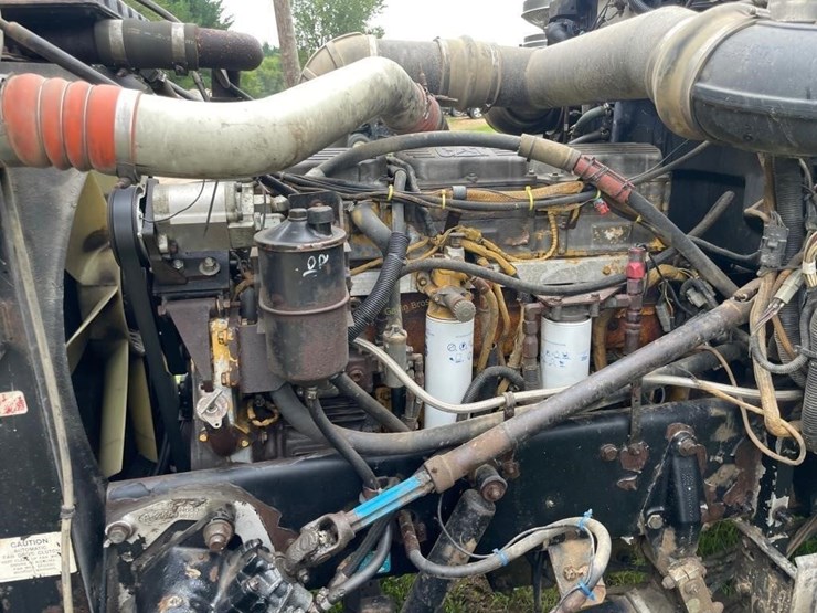 1999-peterbilt-379-image-22