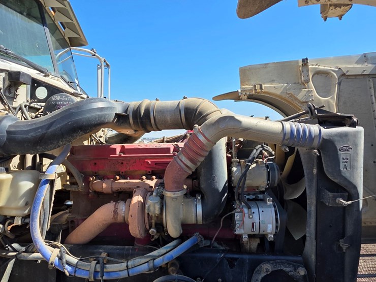 2007-peterbilt-379-image-48