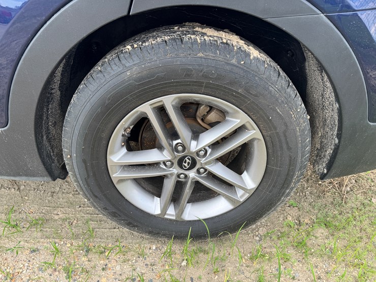 2018-hyundai-santa-fe-image-21