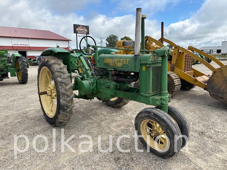 1982-john-deere-b-image-3