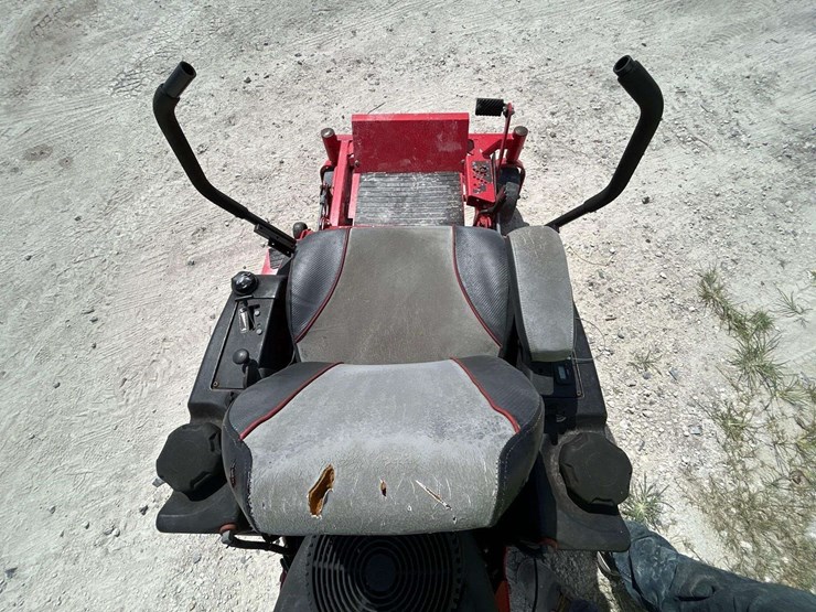 2017-snapper-pro-48in-zero-turn-commercial-mower-image-11