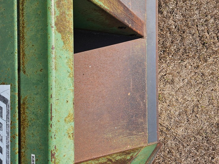 gnuse-3-pt-12'-wide-hydraulic-dump-bucket-image-13