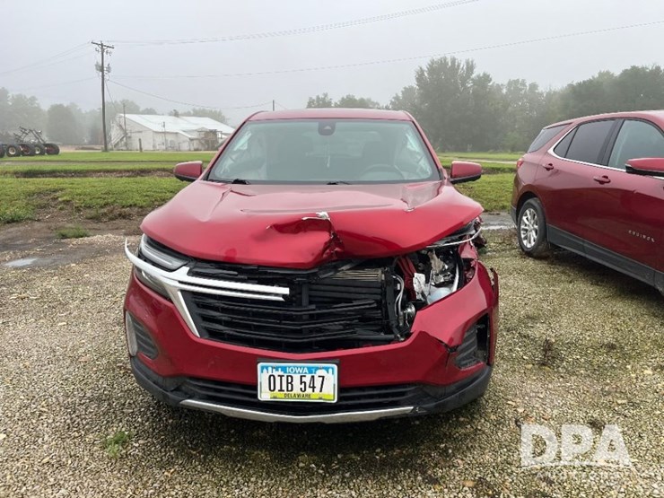 2024-chevrolet-equinox-lt-image-3