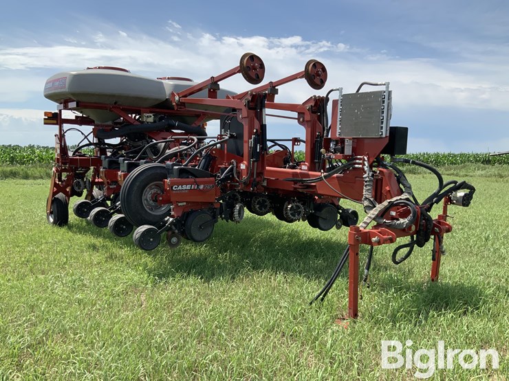 2012-case-ih-1250-image-3