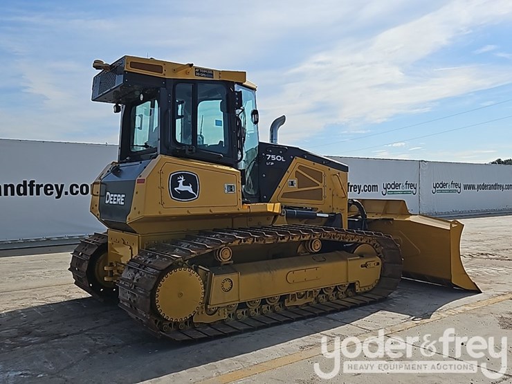 2022-deere-750l-image-6