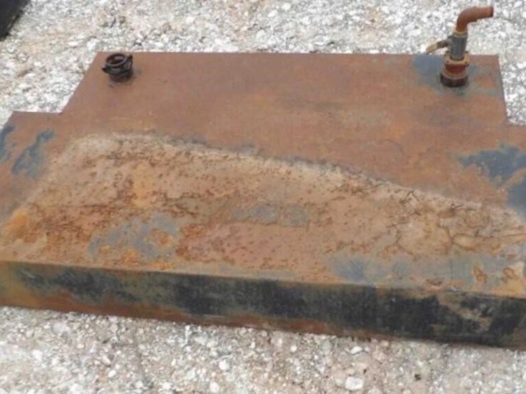 fuel-tank---5'-widest,-4'-wide,-more-image-2