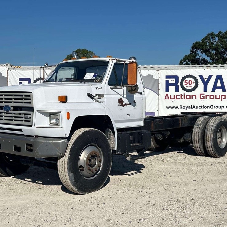 1989 FORD FT900