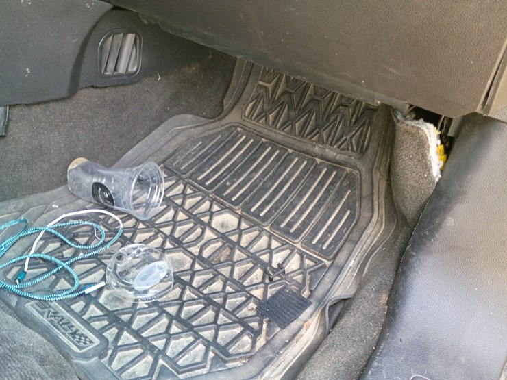 2014-ford-explorer-image-32
