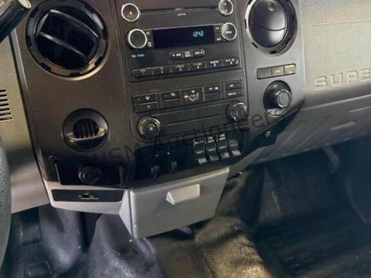 2016-ford-f450-image-23