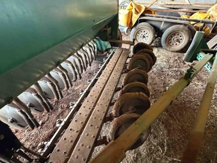 john-deere-8350-image-12