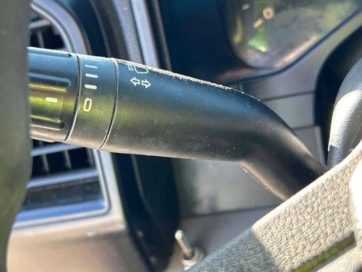 2016-ford-f150-image-16