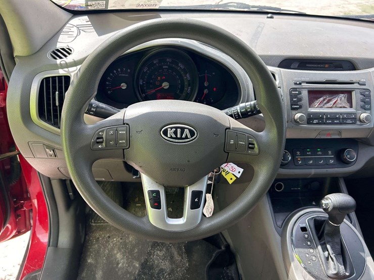 2011-kia-sportage-image-12