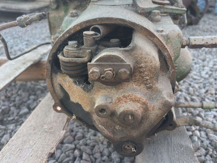 john-deere-4-cylinder-pony-motor-image-18