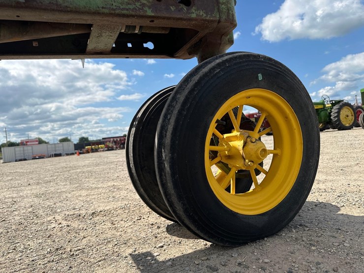 john-deere-a-image-14