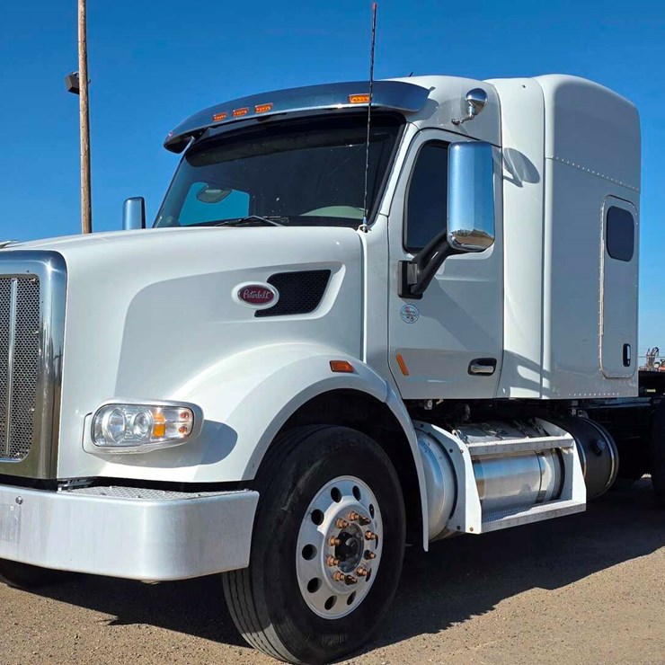 2020 PETERBILT 567