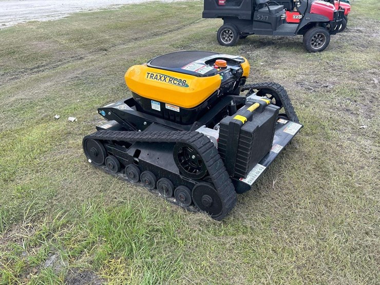 2010-john-deere-la105-image-4