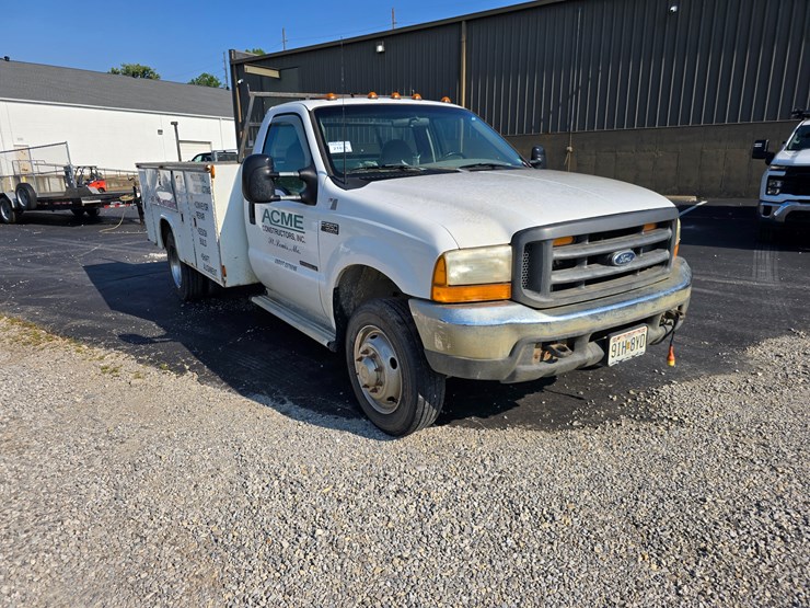 2000-ford-f550-image-33