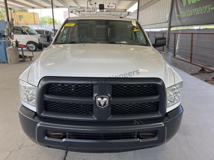 2016-ram-2500-p/u-image-3