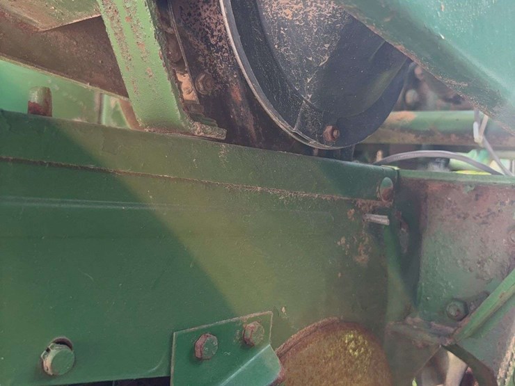 john-deere-7000-image-15