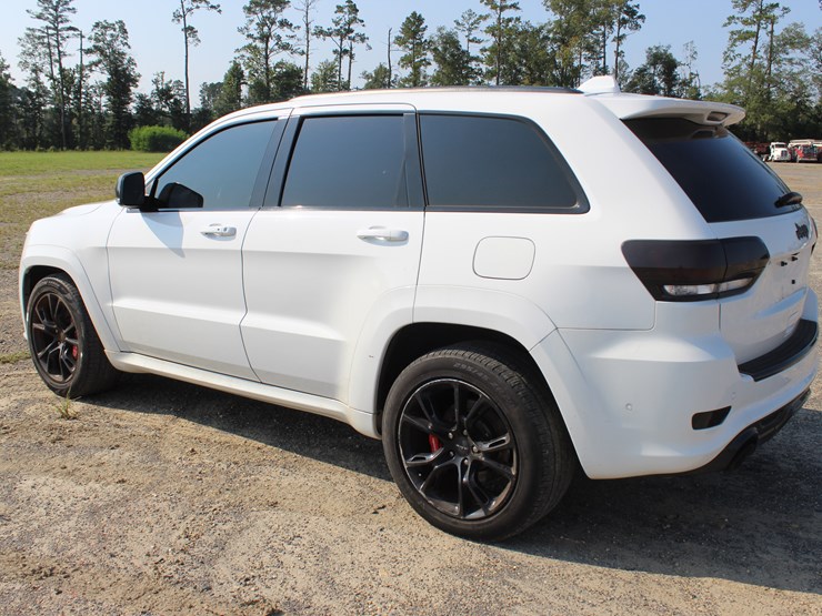 2017-jeep-grand-cherokee-image-4