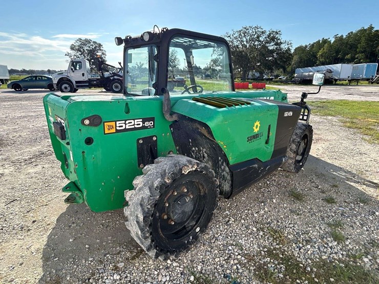 jcb-525-image-3