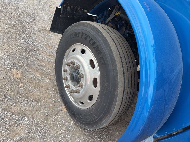 2008-peterbilt-388-image-9