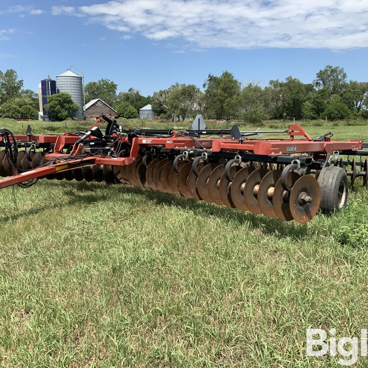2011 CASE IH 370