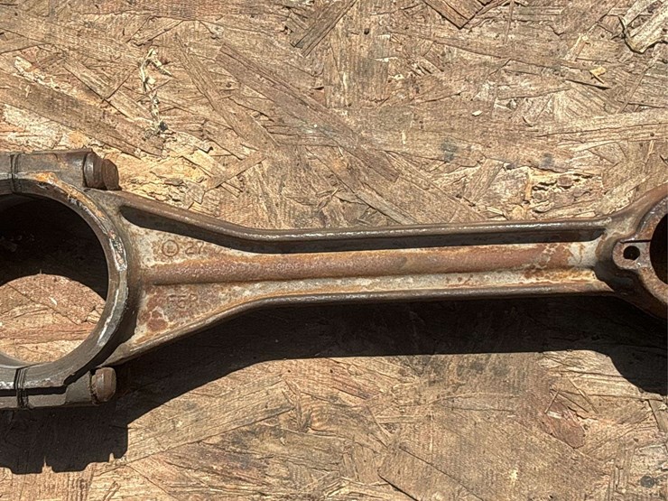 john-deere-model-g-rod-set-and-camshaft-image-12