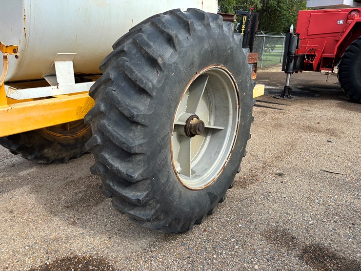 #79681-•-portable-fuel/lube-wagon-image-9