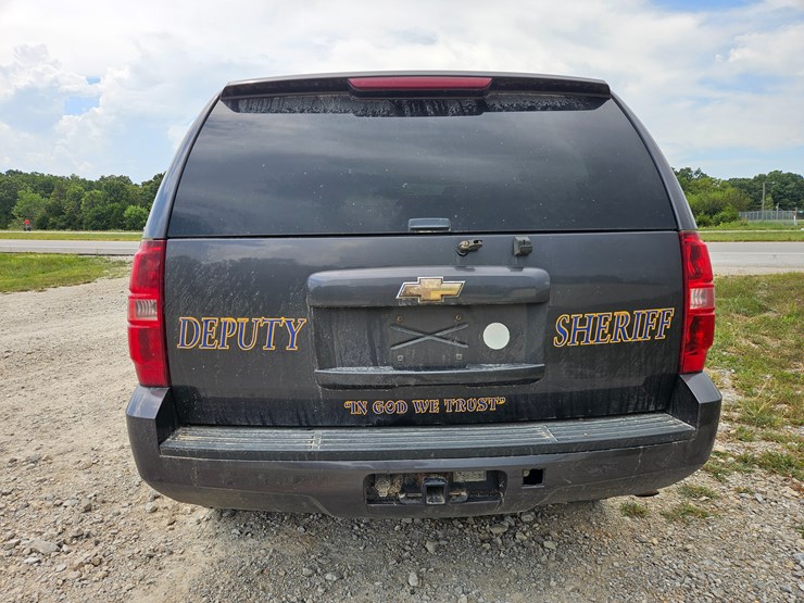 2010-chevrolet-tahoe-image-12
