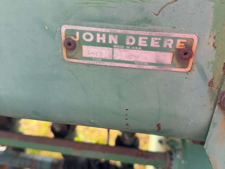 john-deere-8300-image-10
