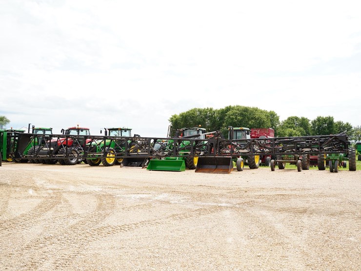 2011-john-deere-4930-image-60