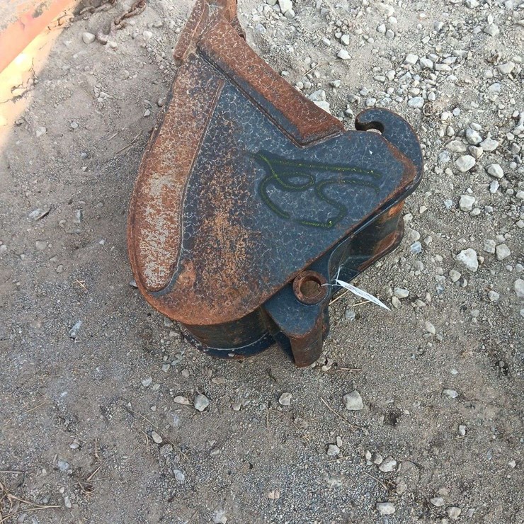 Bobcat 12" toothed bucket for mini excavator