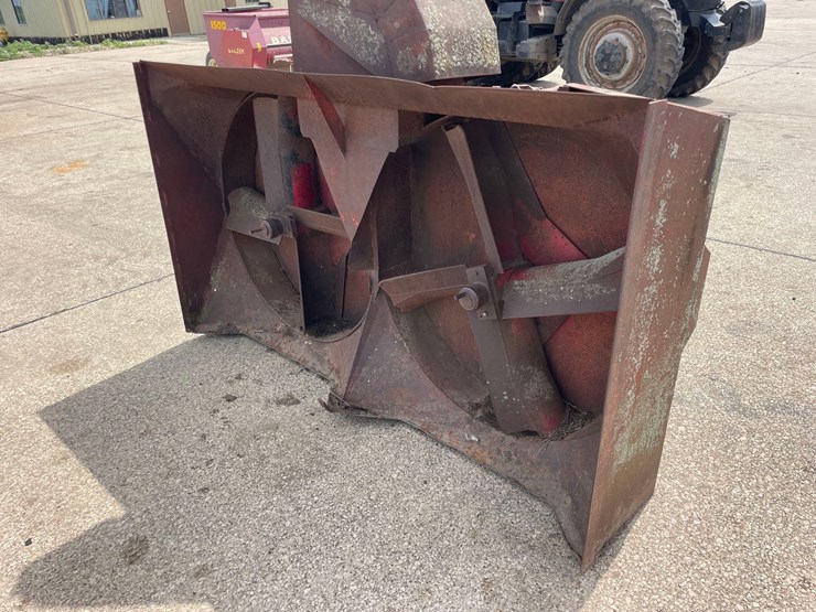 vans-7ft-3pt-snowblower-image-13