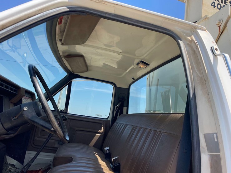 1993-ford-f700-image-36