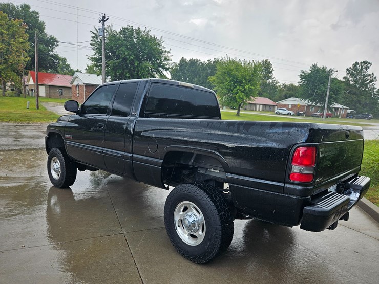 #18968-•-2002-dodge-ram-2500-pickup-truck-image-54