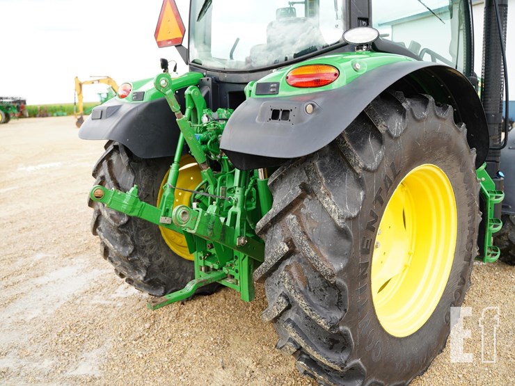2014-john-deere-6115r-image-22