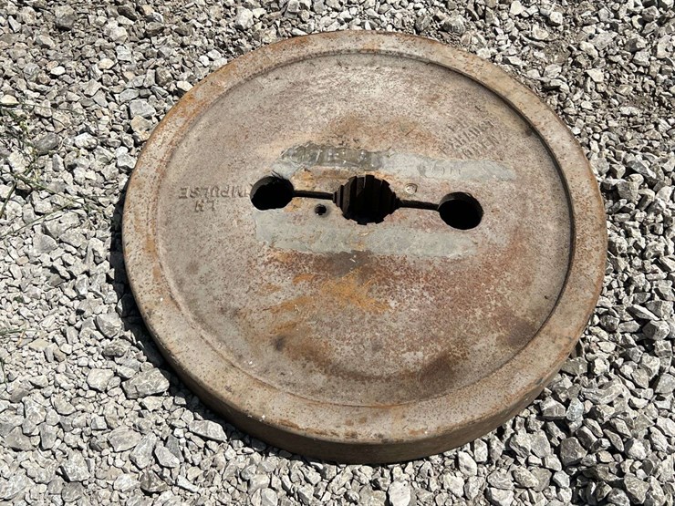 john-deere-model-g-flywheel-image-2