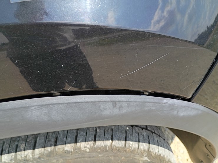 2014-ford-explorer-image-97
