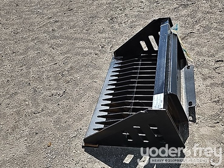 unused-ir-rock-bucket-to-suit-skidsteer-image-2