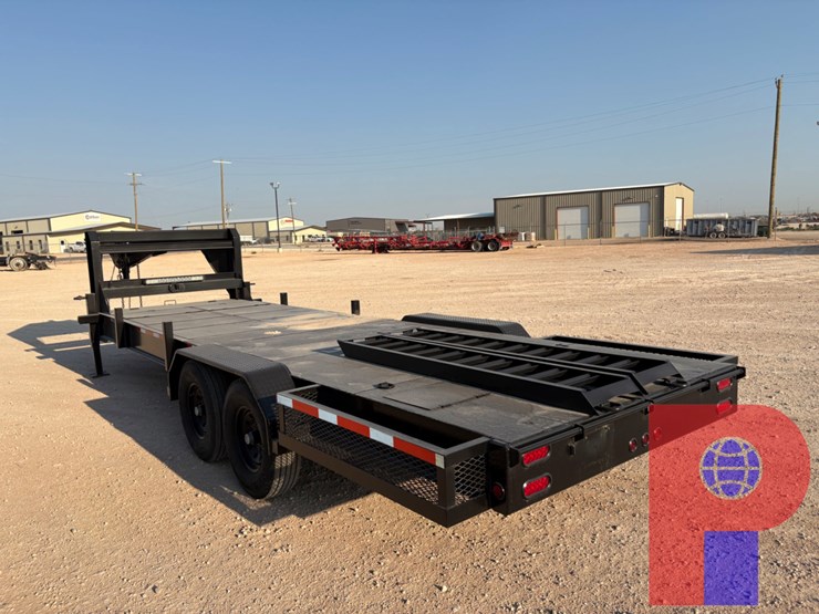 2013-summit-24’-x-6.5’-t/a-gooseneck-trailer-image-6