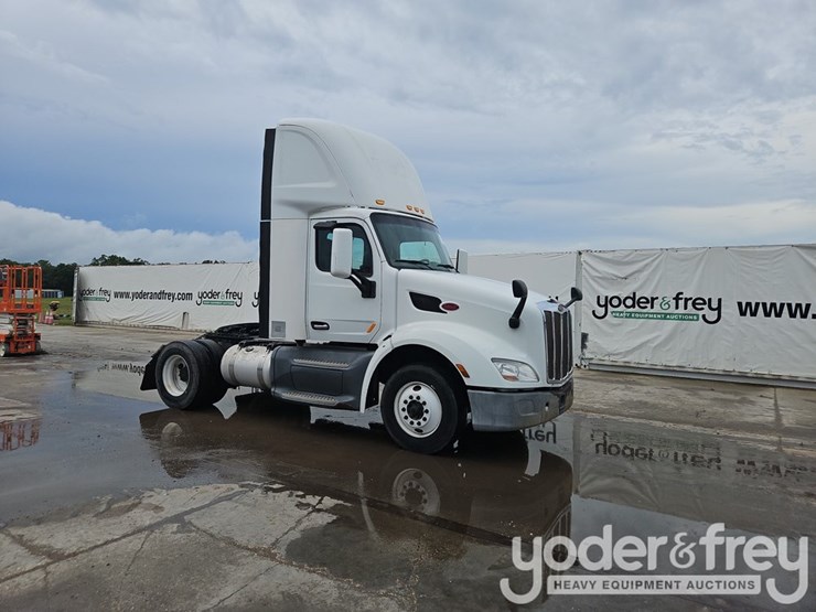 2015-peterbilt-579-image-6