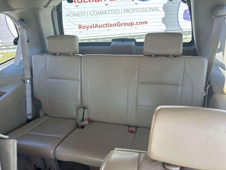 2007-nissan-armada-image-19