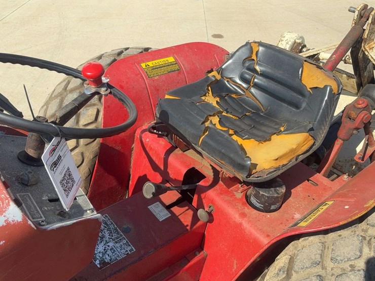 interntional-184-2wd-tractor-image-18