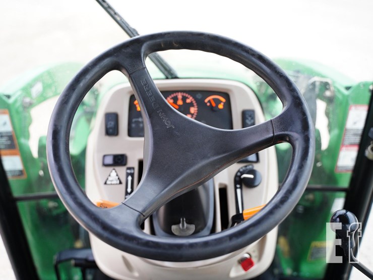 2007-john-deere-3320-image-40