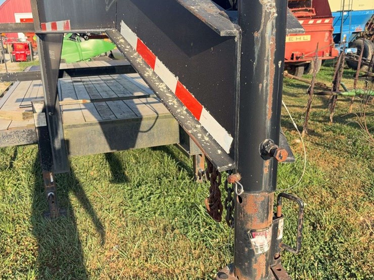 2007-delta-gooseneck-28ft-long,-with-dovetail,-ramps,-20,000lb-axles,-oil-bath-hubs,-good-tires,-lights-work,-vin--4mwfs28287n019245-image-3