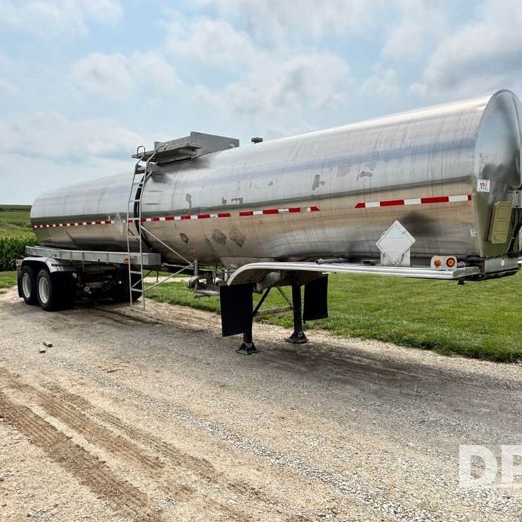 1984 FRUEHAUF Tanker