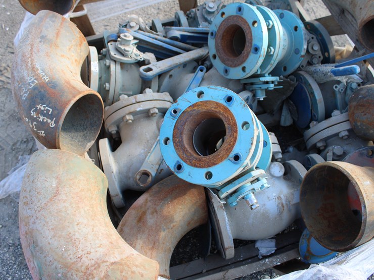 #1034-•-assorted-valves-and-pipe-fittings-image-2